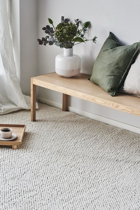 Flock wool carpet natural white from Scandi Living - NordicNest.com Nordic Interior Design Bedroom, Scandinavian Bedroom Nordic, Bedroom Scandinavian Style, Bedroom Nordic Style, Norwegian Home, Scandi Rug, Nordic Carpet, Scandi Bedroom, Bedroom Scandinavian