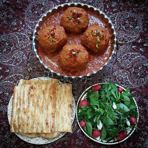 Koofteh Tabrizi, Persian Food Iranian Cuisine, Pav Recipe, Desserts Around The World, Iran Food, Iranian Cuisine, Persian Cuisine, Iranian Food, Break Fast