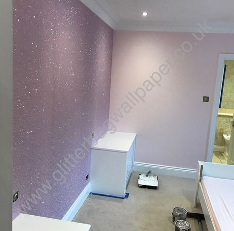 #glitter #glitterbugwallpaper #sparkle #glitterwallpaper #interiordesign #interior Wallpaper Girls Room, Glitter Wallpaper Bedroom, Glitter Bedroom, Paper Bedroom, Glitter Room, Girls Room Paint, Glitter Paint For Walls, Girls Room Wallpaper, Glitter Wall