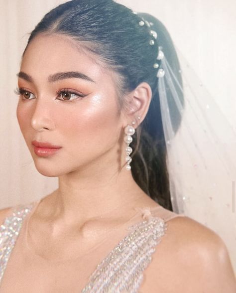 Nadine Lustre Make Up Look, Nadine Lustre Makeup, Filipina Makeup, Filipino Makeup, Nadine Lustre Fashion, Lady Luster, Bride Makeup Natural, Asian Wedding Makeup, University Series