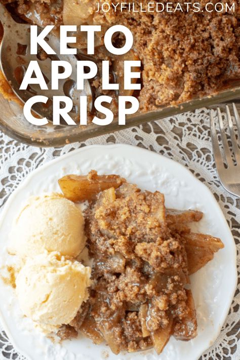 This Keto Apple Crisp is easy to make, has to perfect amount of fall spices, and is positively delicious. With my special ingredient, you can enjoy apple crisp and still keep it low carb! Only 5 net carbs per serving. This delightful dessert has just 6 ingredients and is gluten-free, sugar-free, and grain-free. This low carb apple crisp doesn’t have a single apple, Low Carb Apple Crisp, Keto Apple Crisp, Dolce Poche Calorie, Carb Dishes, Joy Filled Eats, Low Carb Sweets, Apple Crisp Recipes, Keto Dessert Easy, Keto Cooking