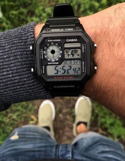 Casio Vintage Watch, Casio Digital, Mens Digital Watches, Stylish Watches Men, Casio Classic, Dark Jewelry, Best Videos, Retro Watches, Mens Casual Dress Outfits