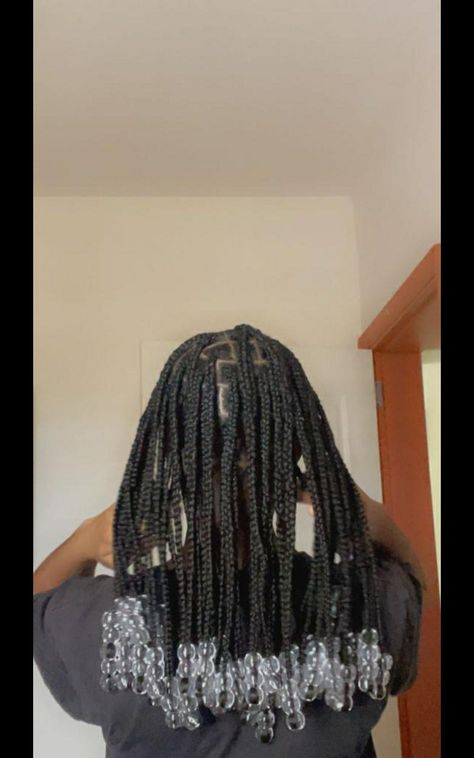 Box Braids Clear Beads, Black Braids With Clear Beads, Short Braids With Clear Beads, Shoulder Length Knotless With Beads, Braids Clear Beads, Short Box Braids Hairstyles Shoulder Length With Beads, Short Braids Beads, Braids With White Beads, Clear Beads On Braids