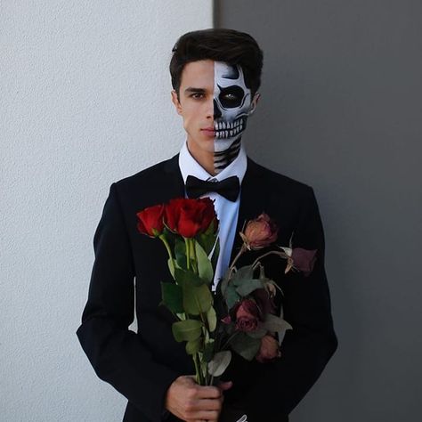 Men Skeleton Makeup, Face Paint For Men, Boy Halloween Makeup, Avantgarde Makeup, Best Costume Ideas, Mens Halloween Makeup, Halloween Skeleton Makeup, Skeleton Face Paint, Best Costume