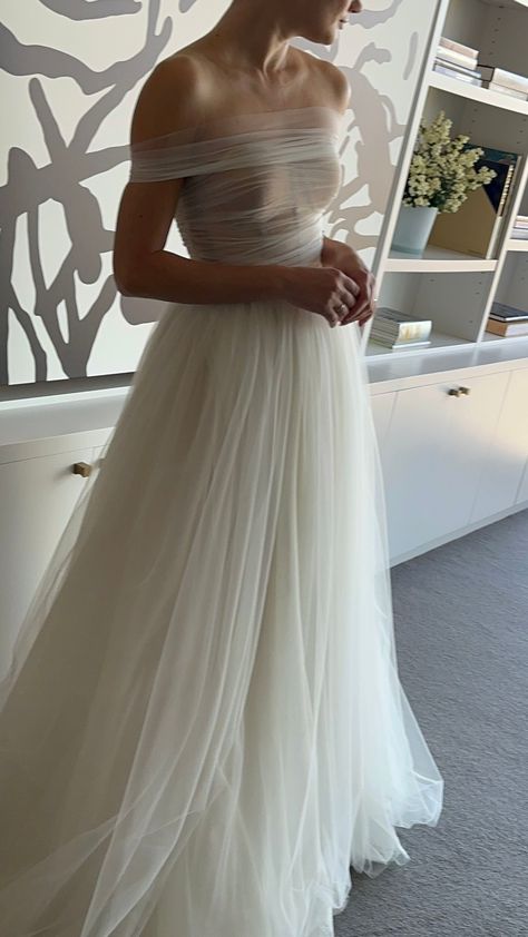 Off-the-shoulder tulle wedding dress (Designer: Soucy) Short Person Wedding Dress, Bridal Fashion Week 2024, Black Wedding Rings For Men, Wedding Dresses With Sleeves Lace, Wedding Rings For Men, Romantic Dresses, Black Wedding Rings, Heart Flutter, Dream Wedding Ideas Dresses