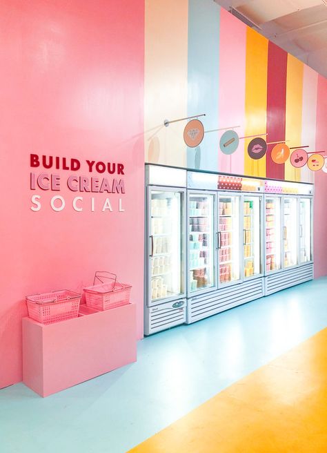 » Inside Museum Of Ice Cream’s Pint Shop Ice Cream Museum, Museum Of Ice Cream, Ice Cream Business, Kids Cafe, 카페 인테리어 디자인, Ice Cream Parlor, Creation Deco, Cafe Interior Design, Ice Cream Shop