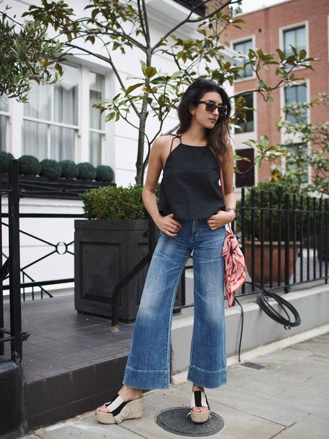 Summer Denim Culottes - Kavita Cola Culotte Jeans Outfit, Moda Casual Chic, Culotte Jeans, Denim Culottes, Outfits Con Jeans, Moda Denim, Style Casual Chic, Crop Flare, Jeans Outfit Summer