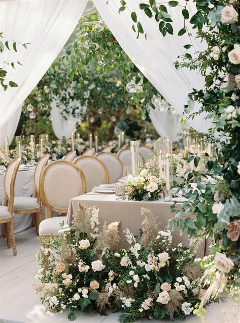 Tent Florals Wedding, Glam Wedding Florals, Romantic Wedding Floral Arrangements, Glamorous Tent Wedding, French Wedding Ceremony, Wedding Florals Neutral, French Country Wedding Decor, White Wedding Tablescape, Rio Bird