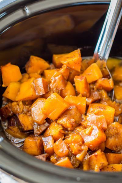 Slow Cooker Cinnamon Sugar Butternut Squash #holidayrecipe #butternutsquash #cinnamonsugar Halloween Crockpot Food, Halloween Crockpot Dinner, Crockpot Halloween Recipes, Halloween Crockpot Recipes, Halloween Side Dishes, Halloween Vegetables, Butternut Squash Slow Cooker, Fall Slow Cooker, Zucchini Zoodles