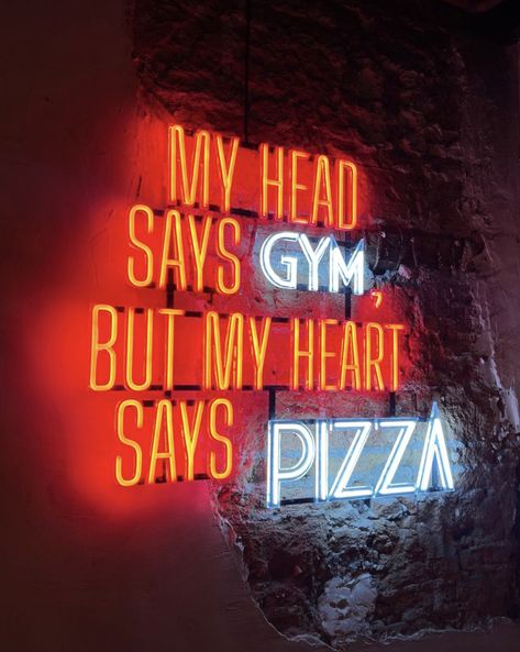 Pizzaria Aesthetic, Pizza Restaurant Design Interior, Neon Pizza, Pizza Factory, Pizza Project, Store Quote, Pizza Sign, Father Love Quotes, Pizza Store