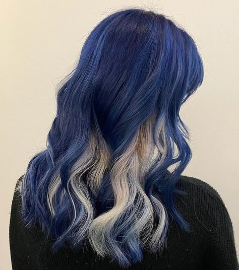 Korean Hair Color, Dark Blue Hair, Hair Color Underneath, Colorful Sky, Hair Color Streaks, White Ash, Pretty Hair Color, Haircuts Straight Hair, Hair Color And Cut