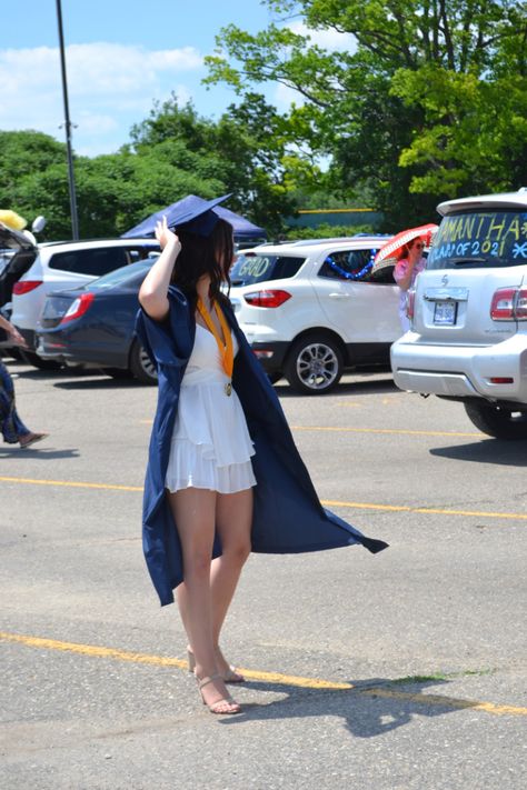 Graduation Dress With Cap And Gown, Dresses For Graduation High School, White Graduation Dress High School, White Cap And Gown, Graduation Outfit Ideas High School, High School Dresses, Graduation Dress High School, Gown Graduation, Grad Outfits