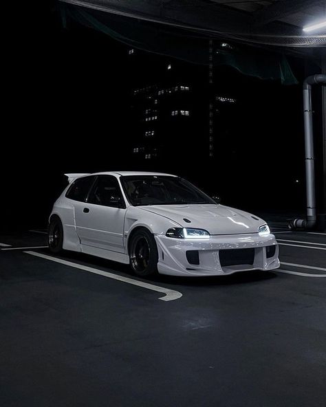 Jdm Cars Honda Civic, Honda Civic Hatchback Wallpapers, Civic Eg 3 Door, Eg Civic Hatchback, Honda Ek9 Wallpaper, Honda Civic Wallpaper Jdm, Honda Civic Eg Hatchback Wallpaper, Eg6 Wallpaper, Modded Civic