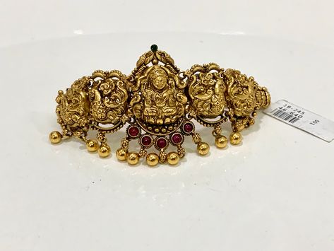 Vanki Designs Jewellery Latest, Vanki Designs Jewellery, Arm Brace, Diy Jar, Wedding Outfits For Groom, Antique Bridal Jewelry, Gold Bridal Earrings, Bridal Jewelry Collection, Antique Gold Jewelry