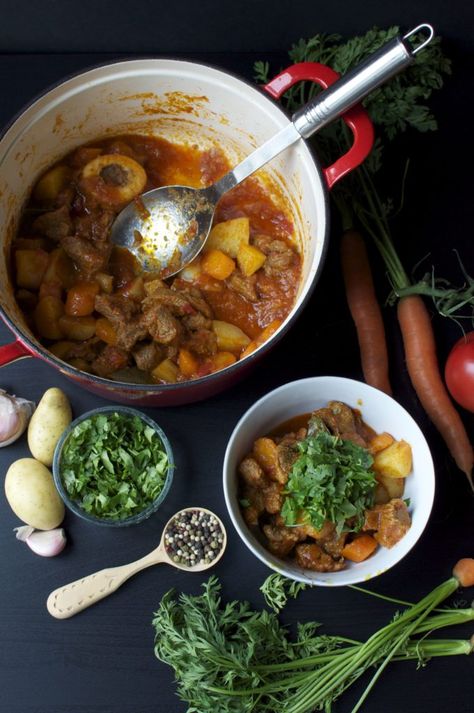 kenyan-beef-stew-with-vegetables Kenyan Beef Curry, Kenyan Stew, Kenyan Beef Stew Recipe, Kenyan Dishes, Beef Stew Stove, Kenyan Recipes, Kenya Food, Stew Recipes Crockpot, Kenyan Food