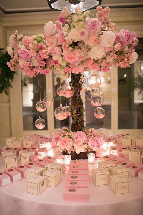 Cherry Blossom Wedding Centerpieces, Cherry Blossom Centerpiece, Cherry Blossom Wedding Theme, Rose Gold Wedding Decor, Cherry Blossom Theme, Dream Wedding Reception, Quince Decorations, Sweet 16 Decorations, Cherry Blossom Wedding