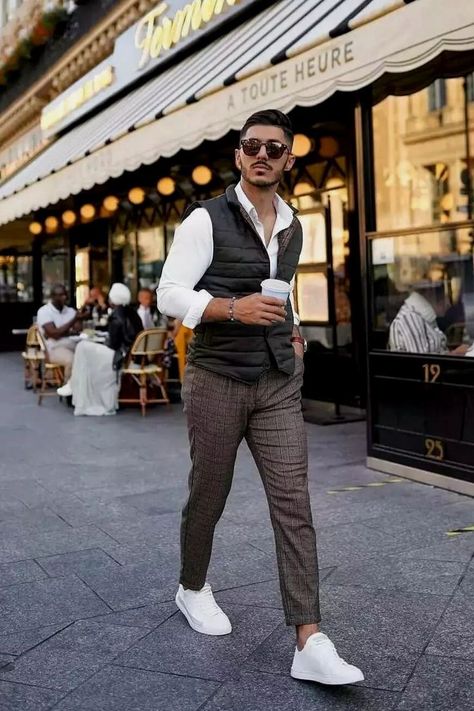 Mens Puffer Vest Outfit, Vest Men Outfit, Outfit Ideas 2022, Vest Outfits Men, Mens Smart Casual Outfits, Smart Casual Menswear, Mens Business Casual Outfits, Herren Style, Classy Outfits Men