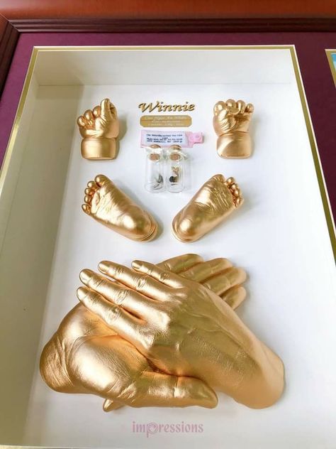 3d Casting Ideas, Baby Hand And Foot Prints Crafts, Baby Hand And Foot Prints, Baby Handprint Crafts, Baby Cast, Newborn Mom, Baby Handprint, Baby Life Hacks, Mom Life Hacks