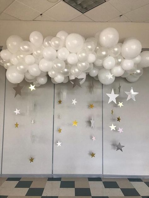 Organic Balloons - BALLOONS WITH A TWIST Balloon Photo, Cloud Theme, Star Birthday Party, Idee Babyshower, Simple Birthday Decorations, Moon Baby Shower, Bday Party Theme, Prom Theme, Star Baby Showers