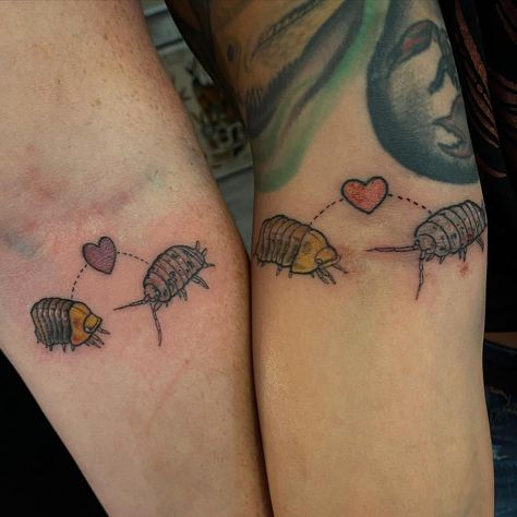 Matching Tattoos Couples Cartoon, Worm Tattoo Matching, Cute Bugs Tattoo, Matching Bug Tattoos, Cute Bug Tattoo, Isopod Tattoo, Love Bug Tattoo, Bug Stick N Poke, Rubber Ducky Isopod