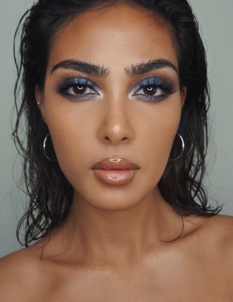 Navy Blue Dress Makeup, Navy Dress Makeup, Navy Eye Makeup, Navy Blue Eyeshadow, Silver Eyeshadow Looks, Navy Blue Makeup, Navy Makeup, Blue Eyeshadow Makeup, Prom Makeup For Brown Eyes