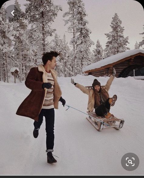 Azalea was just born when she had gotten kidnapped from her family an… #adventure #Adventure #amreading #books #wattpad Winter Couple Pictures, Mode Au Ski, Foto Kids, Snow Photoshoot, Shotting Photo, Winter Photoshoot, Winter Family, Winter Photos, Winter Photo