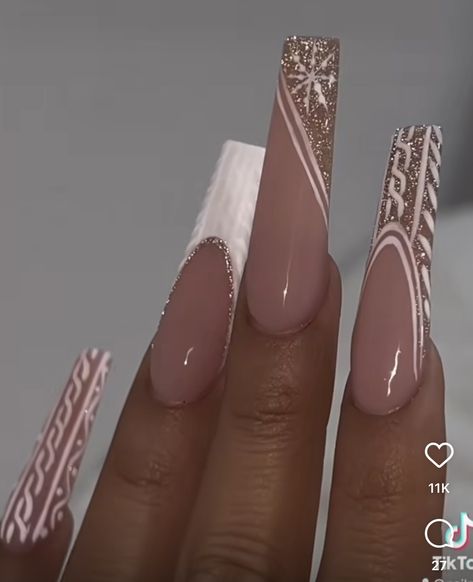 New Years Sweater Nails, December Acrylic Nail Designs, Winter Nail Ideas Stiletto, Nails In December, Classy New Years Nails Gold, Trending Christmas Nails 2023, Brown Christmas Nails Acrylic, November Acrylics, Christmas Medium Nails