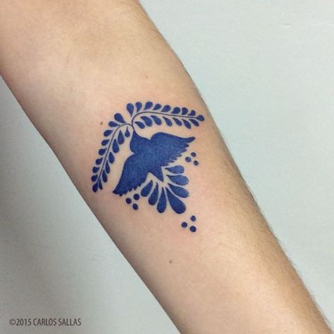 Talavera pigeon tattoo Talavera Tattoo, Tattoo Ideas Leg, Swedish Tattoo, Pigeon Tattoo, Fingerprint Tattoos, Polish Tattoos, Mexican Eagle, Mexican Tattoo, Cuff Tattoo