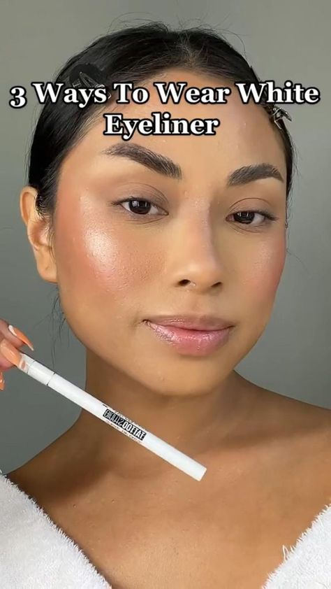 White Eyeliner Tricks, White Eyeliner Looks, White Eyeliner Makeup, White Eyeliner Pencil, Eyeliner Eye Makeup, Eye Makeup Styles, Rave Makeup, White Eyeliner, Eye Makeup Pictures