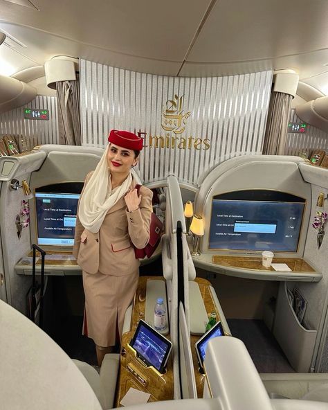 #2020 #repost #cabincrew #falife #flightattendant #airhostess #hostess #crew #flightattendants #flightattendantslife Emirates Flights, Emirates Cabin Crew, Airline Cabin Crew, First Class Seats, First Class Flights, Business Class Flight, Becoming A Pilot, Emirates Airline, Flight Attendant Life