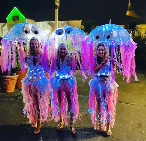 Under The Sea Group Costume, Under The Sea Clothing Ideas, Jelly Fish Costume Women, Fish Tank Costume, Underwater Theme Outfit, Under The Sea Fancy Dress, Under The Sea Family Costumes, Jellyfish Fancy Dress, Sea Creatures Costumes