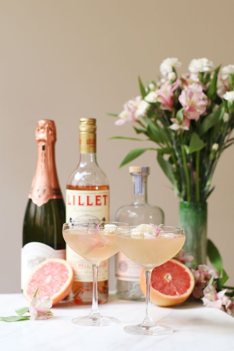 LILLET ROSE SPRING COCKTAIL Spring Cocktail Party, Easy Spring Cocktails, Summer Spritz, Lillet Rose, Spring Cocktail, Spring Cocktails Recipes, Spritz Cocktail, Rose Cocktail, Spring Cocktails