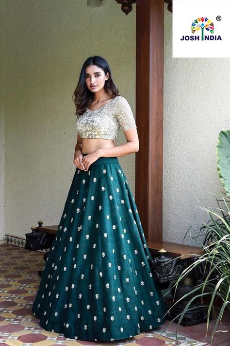 Lehenga Color Combinations, Lehenga Indian, Bollywood Bridal, Simple Lehenga, Raw Silk Lehenga, Indian Outfits Lehenga, Lehnga Dress, Designer Bridal Lehenga, Green Lehenga