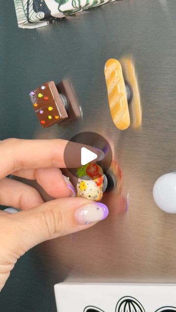 Michaels Stores on Instagram: "**Adds to the list of crafts to make**🤭😍   @megzdesignz #makeitwithmichaels #michaelsstores #diy #claymagnet #fridgemagnets" Polymer Clay Magnets Tutorial, Polymer Clay Magnets Diy, Diy Clay Magnets, Things To Make With Polymer Clay, Polymer Clay Fridge Magnets, Diy Magnets Fridge, Clay Magnets Diy, Fridge Magnets Diy, Magnets Diy