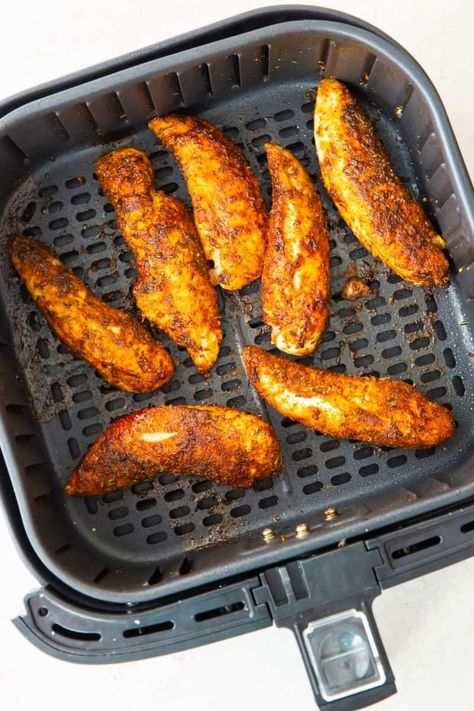 A delicious blackened chicken tenders made in the air fryer. These chicken strips are made with no breading and are completely keto and low carb lunch or dinner option! Homemade Chicken Strips, Buffalo Chicken Strips, Braised Chicken Breast, Grilled Chicken Strips, Chicken Strip Recipes, Fried Chicken Strips, Air Fryer Chicken Tenders, Cooking Frozen Chicken, Low Carb Low Fat Recipes