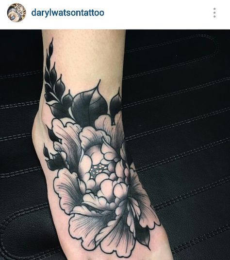 Black and gray peony foot tattoo by Daryl Watson White Flower Tattoo, Peony Flower Tattoos, Japanese Flower Tattoo, Peony Tattoo, Peonies Tattoo, Tattoos Skull, Time Tattoos, Grey Tattoo, Foot Tattoo