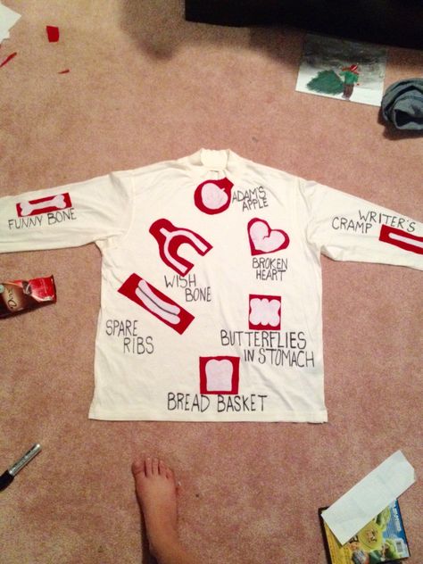 DIY Operation board game costume. #DIY Pun Costumes, Punny Costumes, Costumes For Work, Punny Halloween Costumes, Halloween Costume Puns, Operation Game, Theme Nights, Halloween Costumes For Work, Diy Couples Costumes