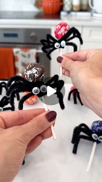 Tootsie Roll Industries on Instagram: "Tootsie Pop spiders are a great Halloween craft! @sweetlyjamie nailed these! Check out this craft and lots of other spooky crafts on her page! #halloween #crafts #candy #tootsiepop #halloweencrafts #diy #kidscrafts" Spider Tootsie Pops, Tootsie Roll Pop Spiders, Halloween Tootsie Pop Ideas, Tootsie Pop Spiders, Spider Lollipops, How To Make Spiders, Halloween Candy Crafts, Spooky Crafts, Tootsie Roll Pops