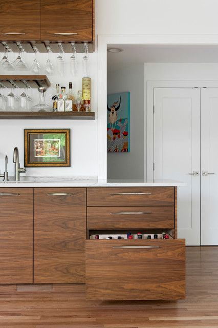 Liquor Drawer, Walnut Cabinets Kitchen, Mid Century Modern Kitchen Cabinets, Slab Kitchen Cabinets, Modern Walnut Kitchen, Kitchen Cabinet Color Schemes, Slab Cabinets, Walnut Kitchen Cabinets, Mcm Kitchen