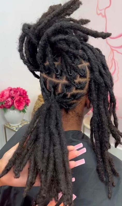 Chunky Locs Black Women, Loc Styles Thick Locs, Thick Curly Locs, 50 Locs Count, Big Locs Hairstyles For Women, Coil Hair Styles, Women Locs Styles, Thick Locs On Black Women, Thick Locs Styles