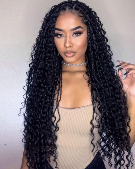 Smeduiem Goddess Braids, Bohemian Braids Styles, Bohemian Goddess Braids Hairstyles, Curly Hair Box Braids, Box Braids Goddess Braid, Trending Hair 2024, Curly Fulani Braids, Curly Goddess Braids, Bohemian Box Braids Hairstyles