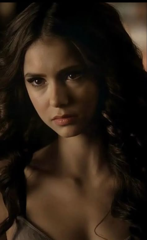 Katrin Pierce, Katherine Pierce Vampire Face, Kathrine Pierce Masquerade, The Vampire Diaries Katherine, Tvd Vampire Face Katherine, Vampire Diaries Katherine, Katherine Pierce Crying, Vampire Diaries Katherine 1864, Vampire Barbie