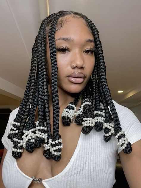 Knotless Jumbo Braids, Knot Braid, Ethnic Hairstyles, Braids Hairstyles Pictures, Cute Box Braids Hairstyles, Jumbo Braids, Pigtail Braids, Hair Stylies, Cornrow Hairstyles