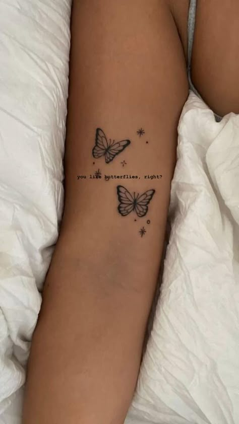 Cute First Tattoo Ideas Unique, Best First Tattoo Ideas For Women, First Tattoo Ideas For Women Meaningful, Small Arm Tattoos For Women, First Tattoo Ideas For Women, Butterfly Tattoos On Arm, First Tattoo Ideas, Chic Tattoo, Pretty Hand Tattoos