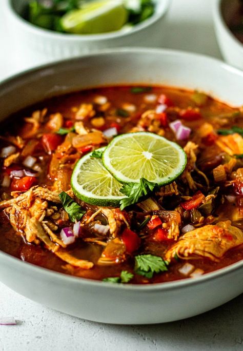 Healthy Chicken Taco Soup, Chicken Taco Soup Healthy, Taco Soup Healthy, All The Healthy Things, Whole30 Soup Recipes, Chicken Taco Soup Recipe, Healthy Chicken Tacos, Chicken Tacos Easy, Quick And Easy Soup