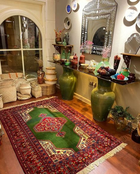 Persian House Decor, Persian Home Decor Iran, Persian Apartment, Afghani Aesthetic, Persian Cheetah, Iranian Home Decor Interior Design, Iranian Decor, Iranian Home Decor, Iranian Home