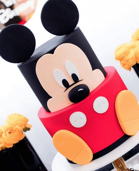 Mouse Food Ideas, Mickey Mouse Food Ideas, Minnie Mouse Desserts, Minnie Treats, Torturi Baby Shower, Bolo Do Mickey Mouse, Mickey Mouse Food, Mickey Birthday Cakes, Γενέθλια Mickey Mouse