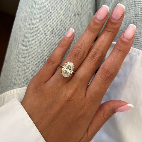 Claw Prong Engagement Ring, Gold Band Engagement Rings, 5 Carat Ring, Dream Wedding Ring, Prong Engagement Rings, Cute Engagement Rings, Future Engagement Rings, Cvd Diamond, Diamond Solitaire Ring