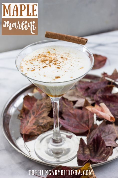 Maple Martini Recipe, Maple Martini, Winter Martini, Shot Of Vodka, Bartending 101, Fall Beverages, Easy Cocktail, Maple Cream, Vodka Martini