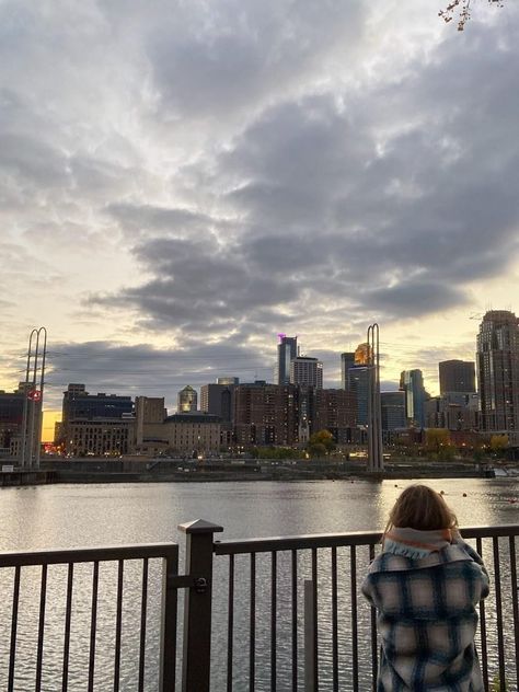 Minneapolis in during the fall #mn #minneapolis #minnesota #skyline #fall Minneapolis Snow, Minneapolis Aesthetic, Minnesota Aesthetic, Minnie Aesthetic, Minneapolis City, Slow Life, Minneapolis Minnesota, 2024 Vision, Summer 2024